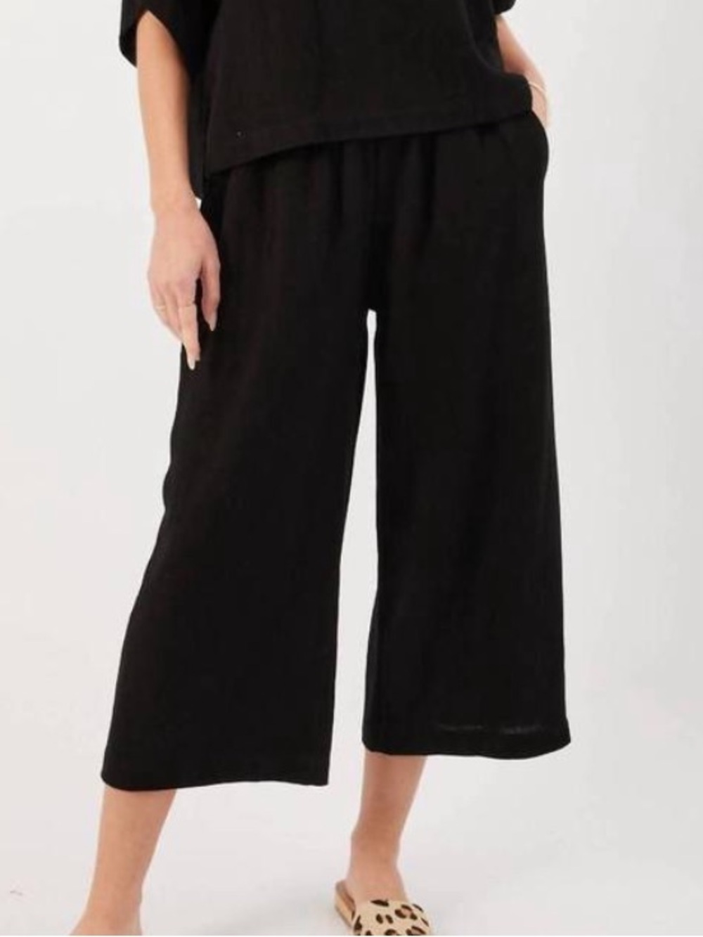 Kylie Paige NWT Black Wide Leg Crop Pants with Elastic Waist. Linen blend. Large - Picture 4 of 13